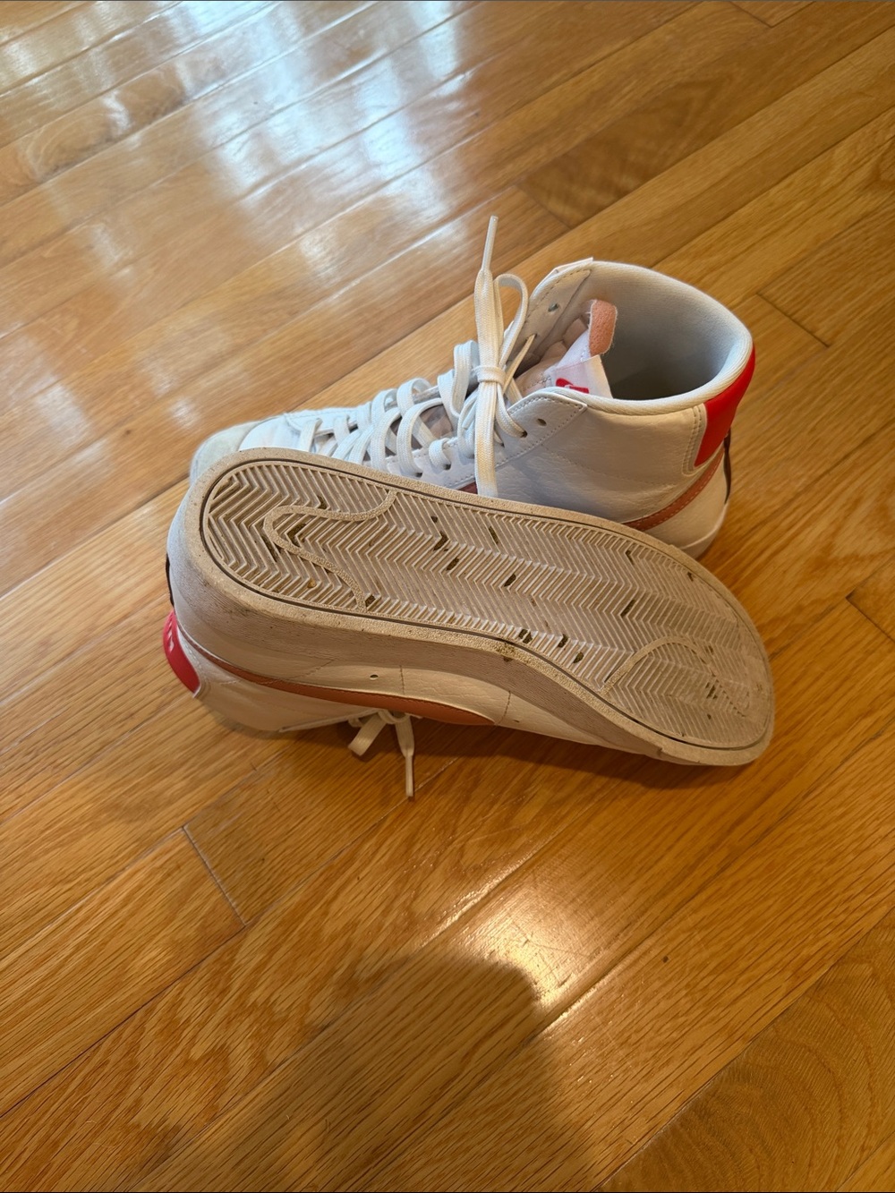 Nike Blazer High-Top Sneakers in White with Pink & Burgundy Swoosh - Picture 3 of 4